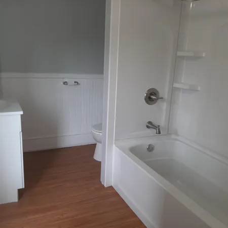 $1,500 | 890 Washington Street, Unit 4, Stewartstown, NH 03597