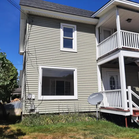 $1,500 | 890 Washington Street, Unit 4, Stewartstown, NH 03597