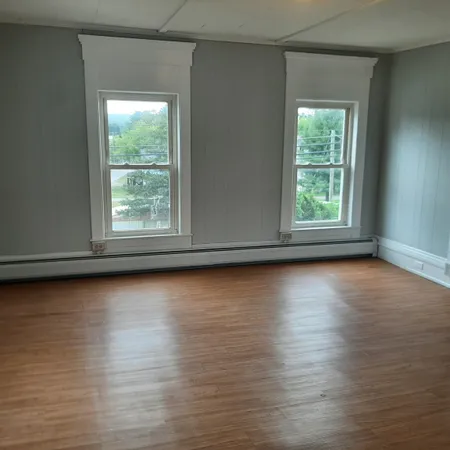 $1,500 | 890 Washington Street, Unit 4, Stewartstown, NH 03597