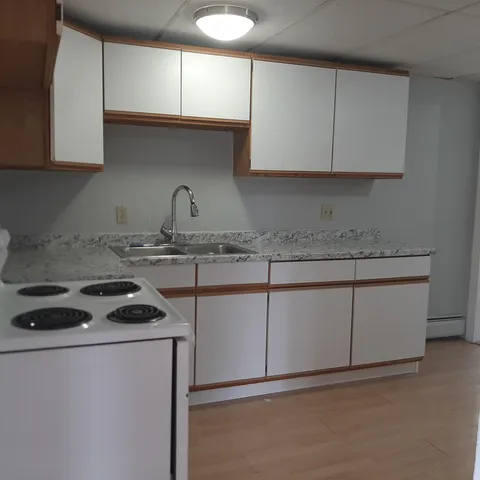 $1,500 | 890 Washington Street, Unit 4, Stewartstown, NH 03597