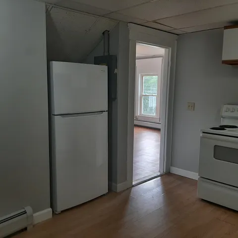 $1,500 | 890 Washington Street, Unit 4, Stewartstown, NH 03597