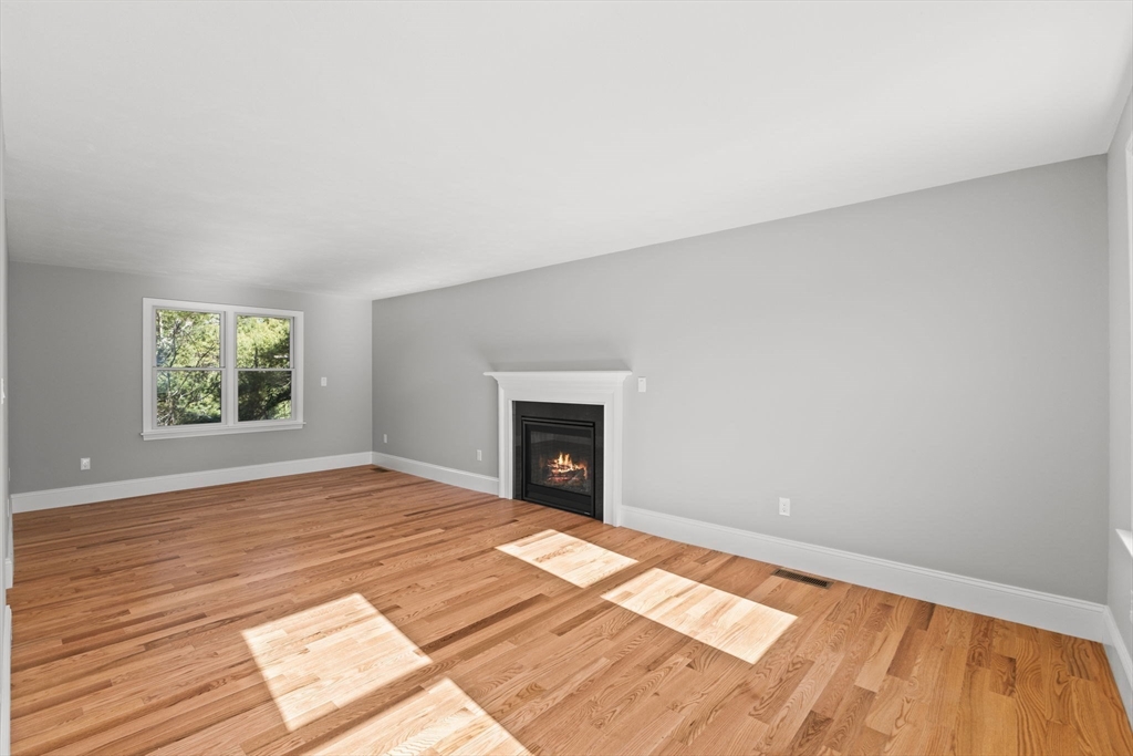 310 Charge Pond Road Wareham, MA 02571 - Photo 11 of 38