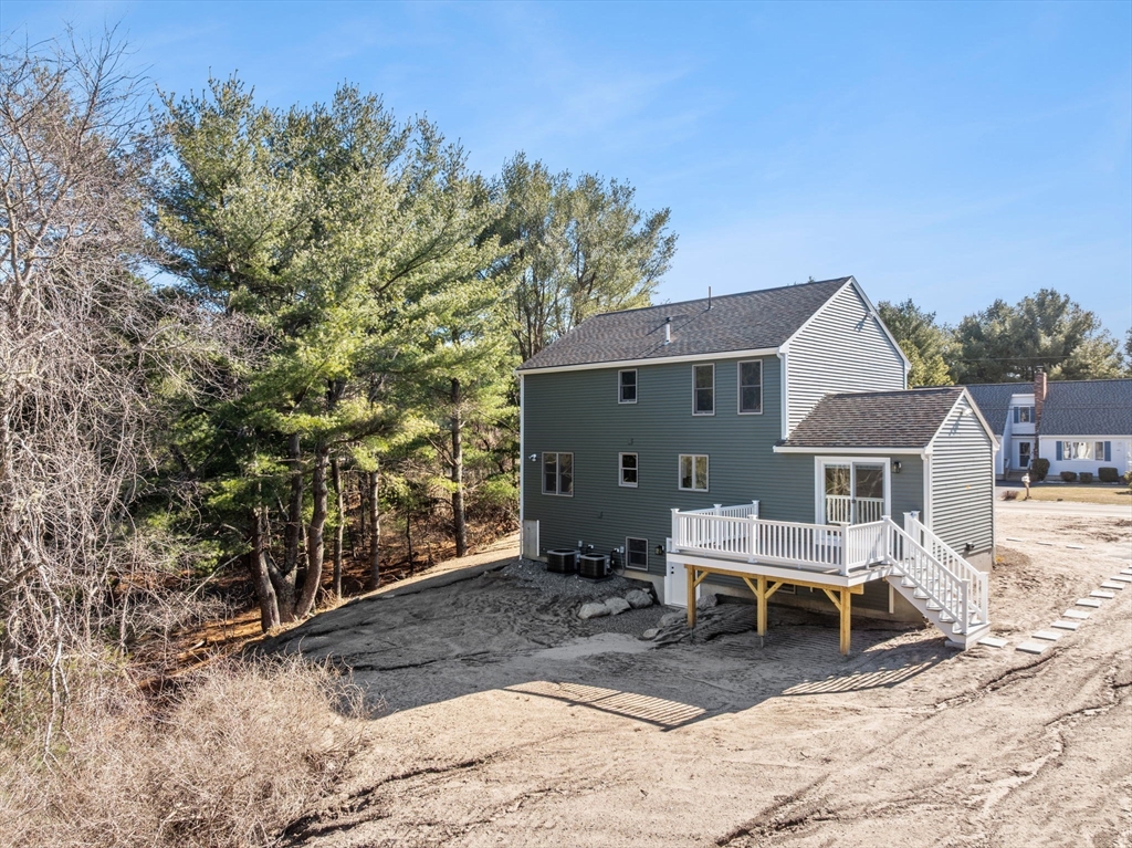 310 Charge Pond Road Wareham, MA 02571 - Photo 3 of 38