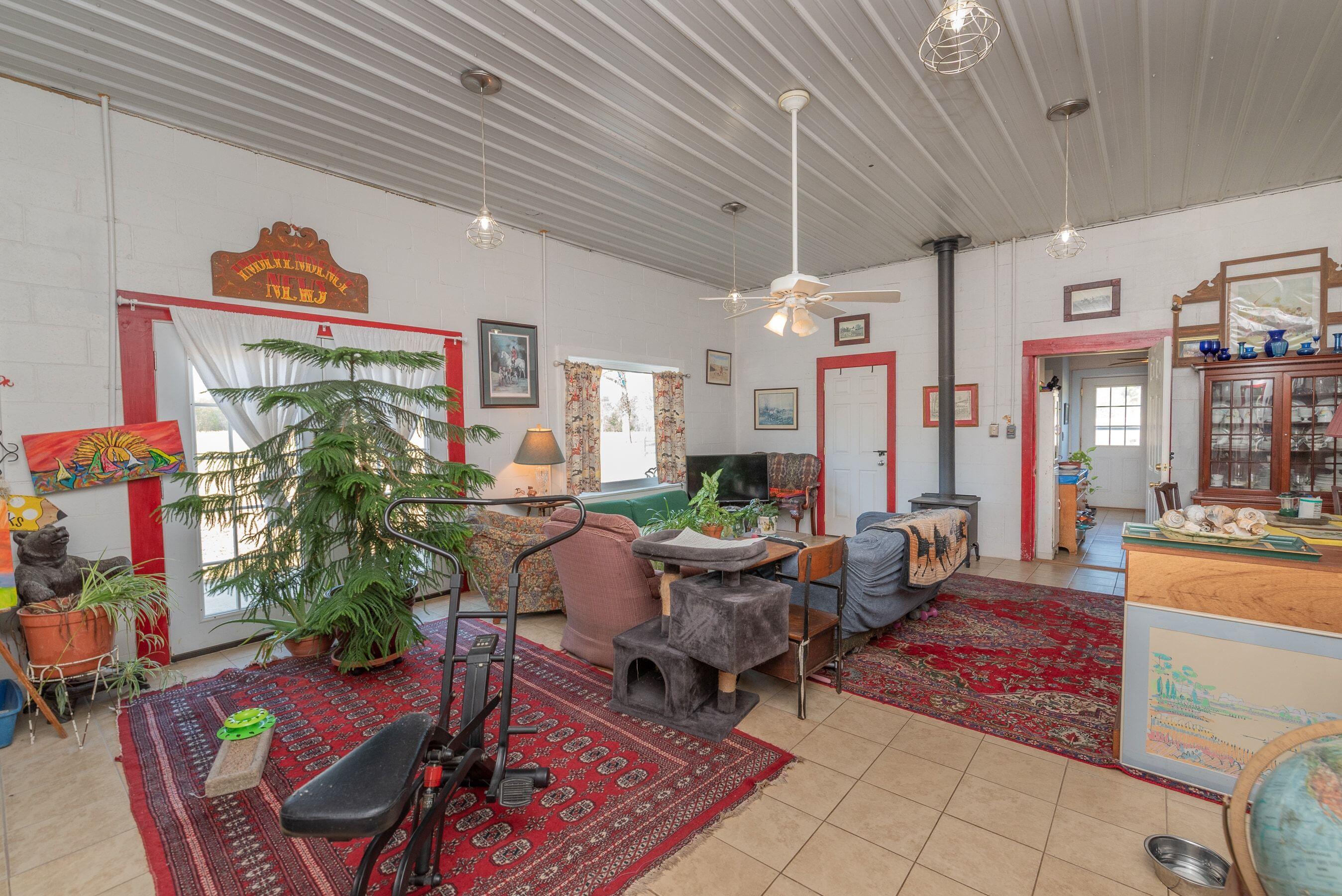 252 Moseley Road Williston, SC 29853 - Photo 10 of 64