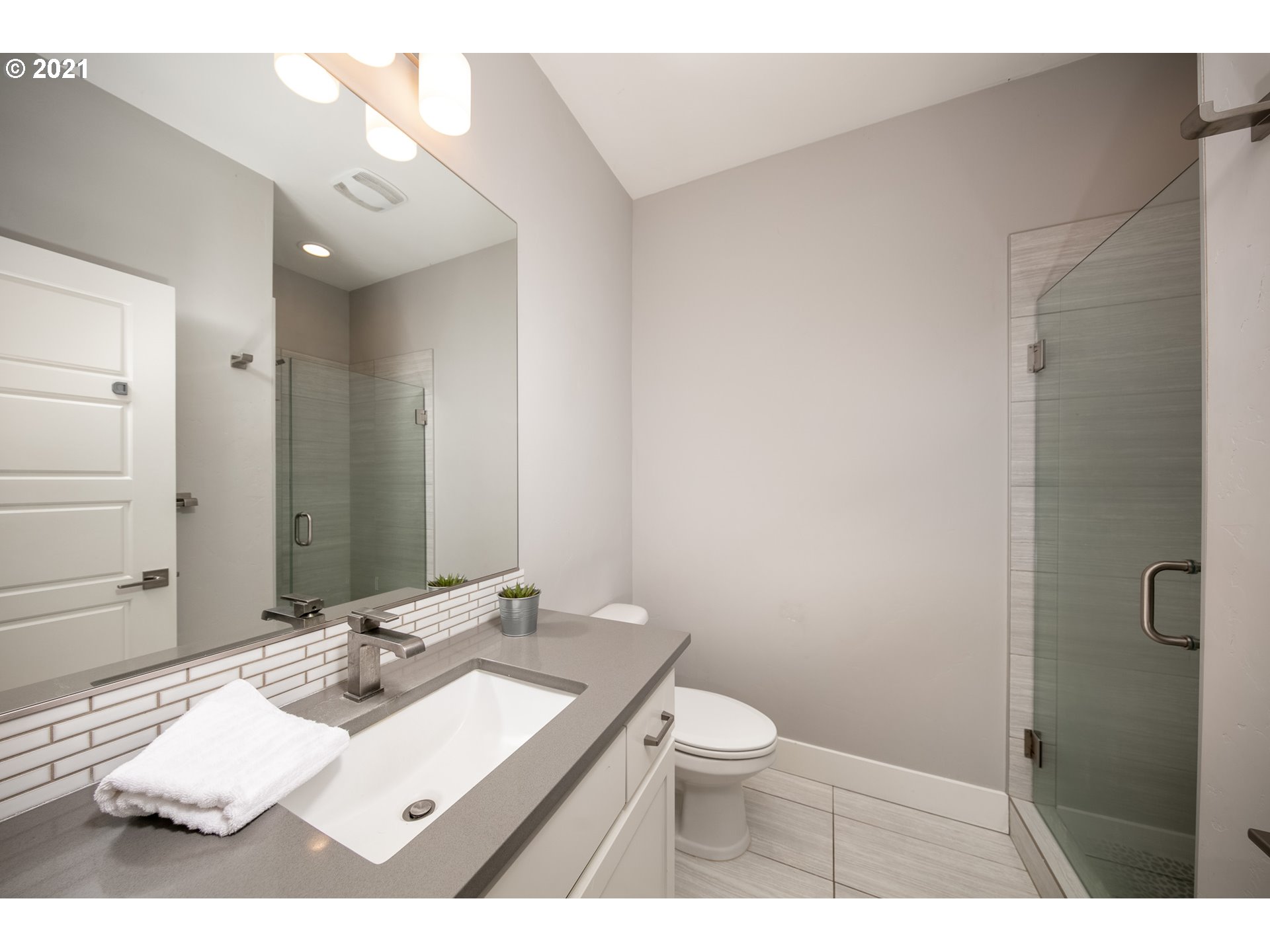 1109 Redtail Loop Hood River, OR 97031 - Photo 11 of 30 Gallery Image 11