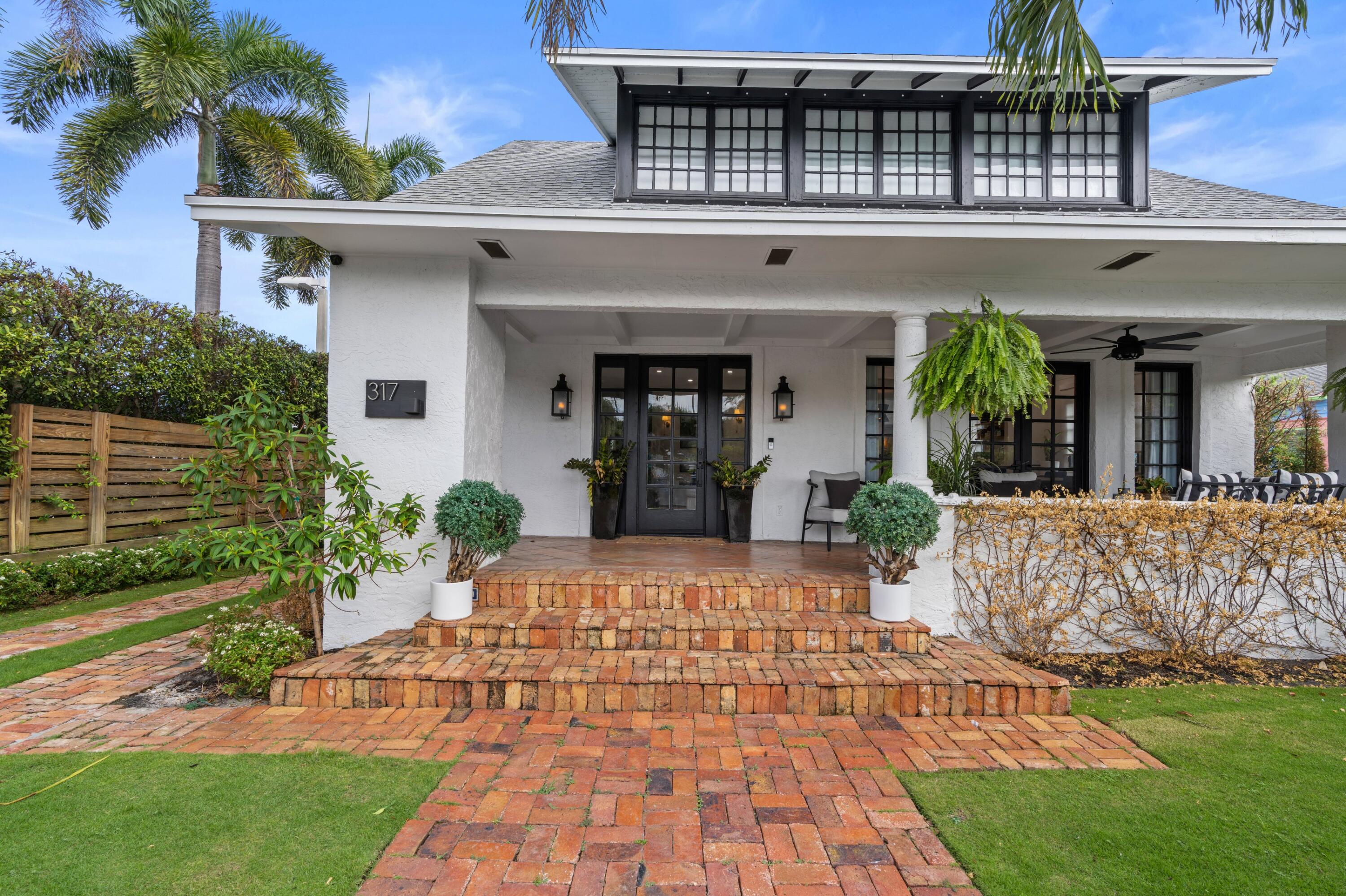 317 Vallette Way West Palm Beach, FL 33401 - Photo 3 of 55 IMG_9879