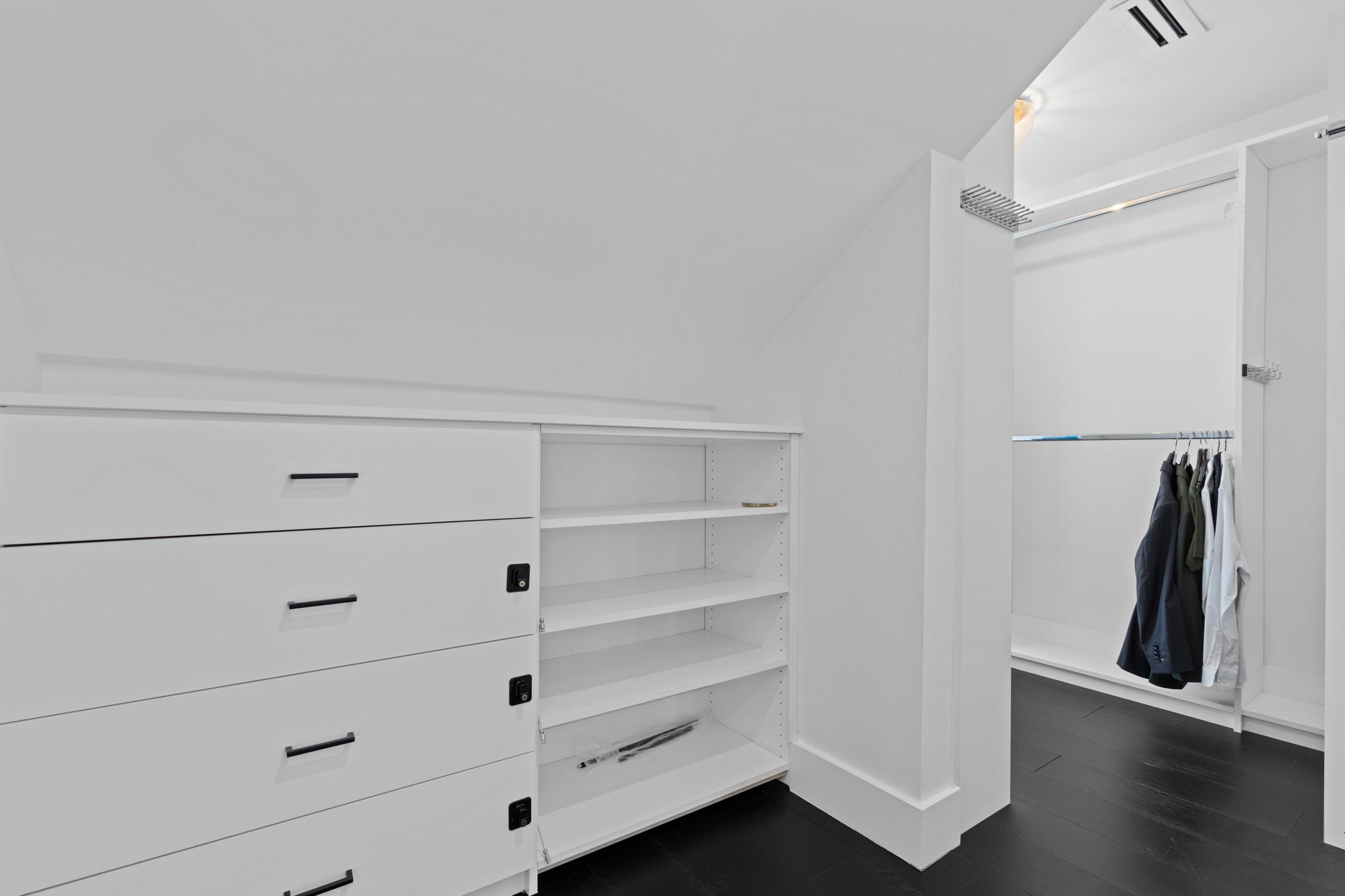 317 Vallette Way West Palm Beach, FL 33401 - Photo 36 of 55 IMG_9913