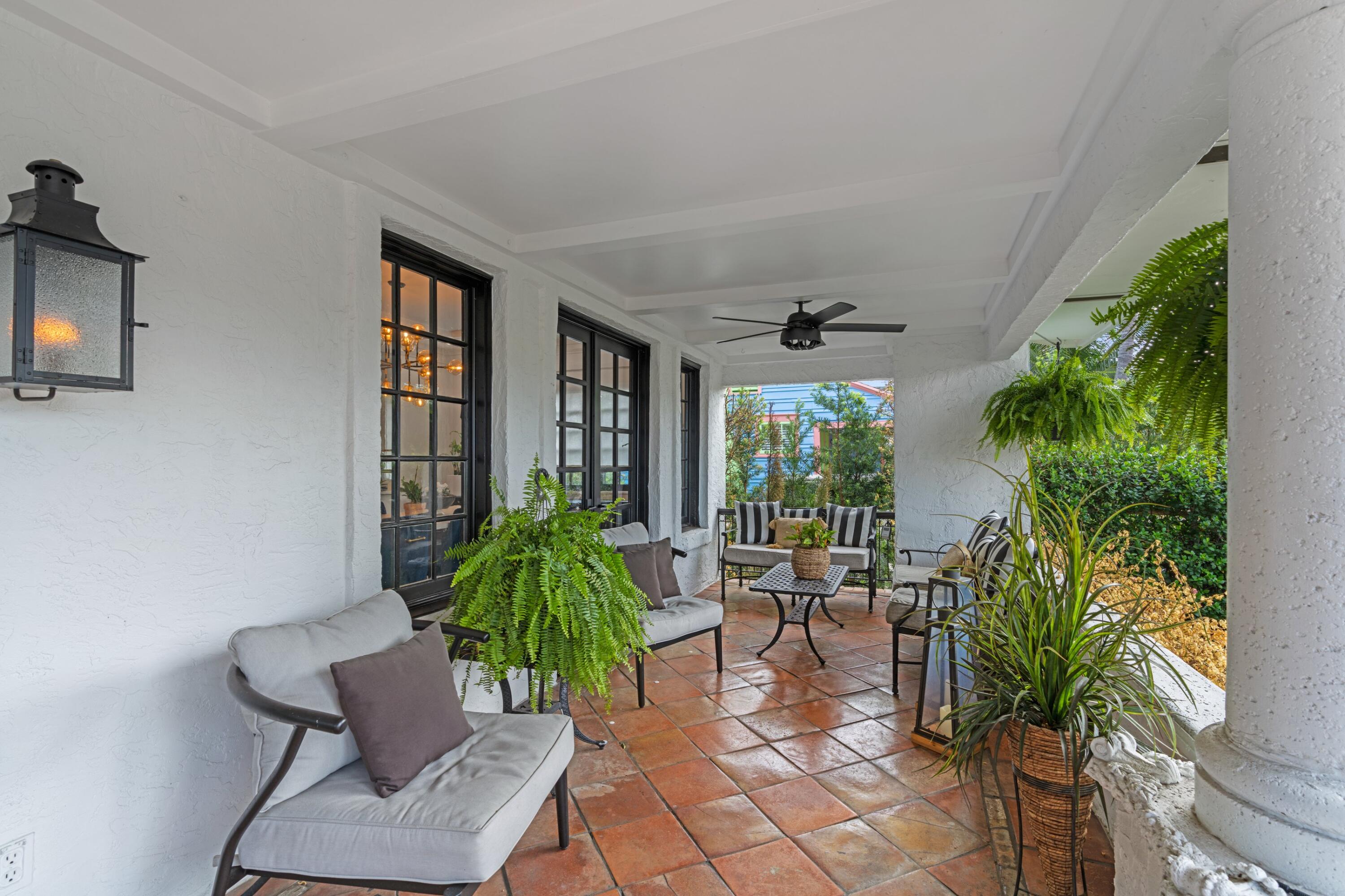 317 Vallette Way West Palm Beach, FL 33401 - Photo 5 of 55 IMG_9883