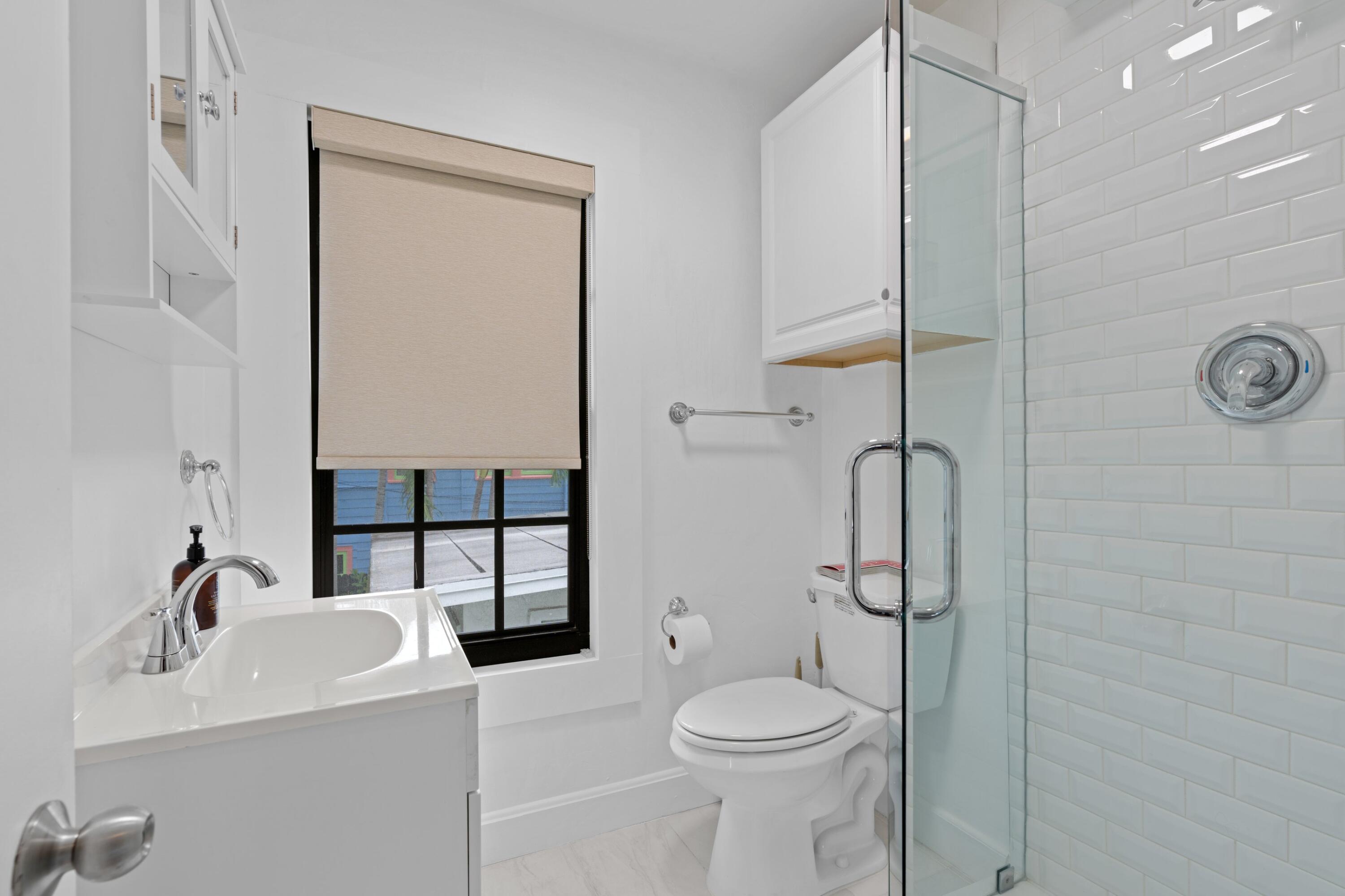 317 Vallette Way West Palm Beach, FL 33401 - Photo 52 of 55 IMG_9927