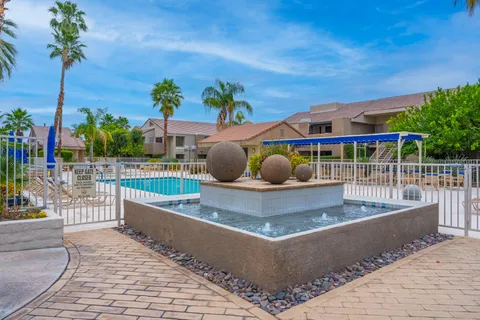 $385,000 | 222 North Calle El Segundo, Unit 502, Palm Springs, CA 92262
