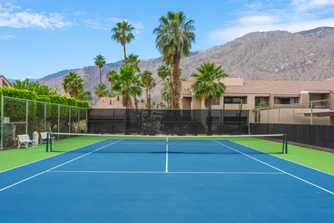 $385,000 | 222 North Calle El Segundo, Unit 502, Palm Springs, CA 92262