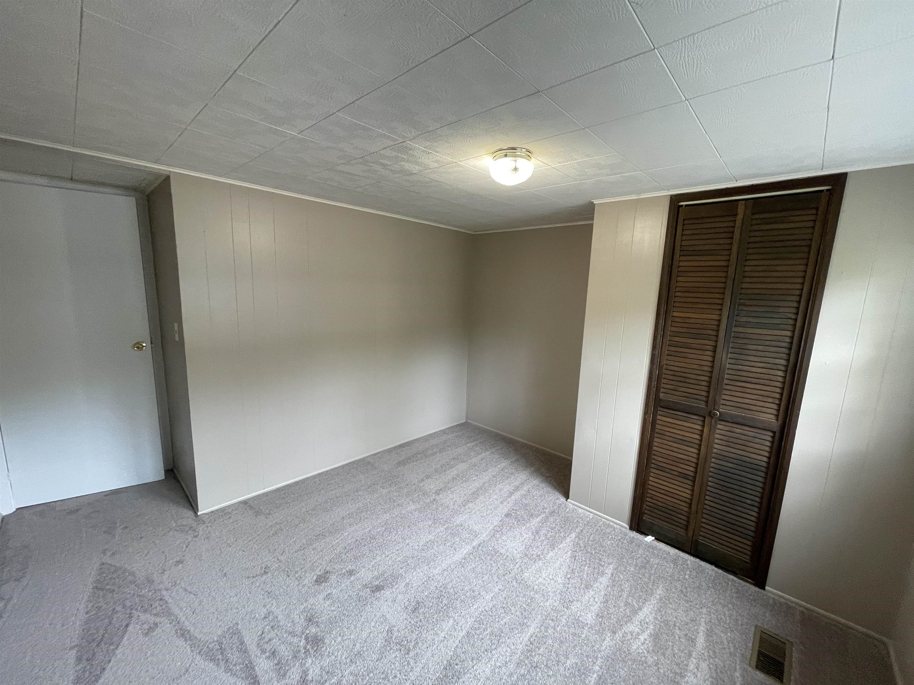 24 Ray Street Gorham, NH 03581 - Photo 11 of 18