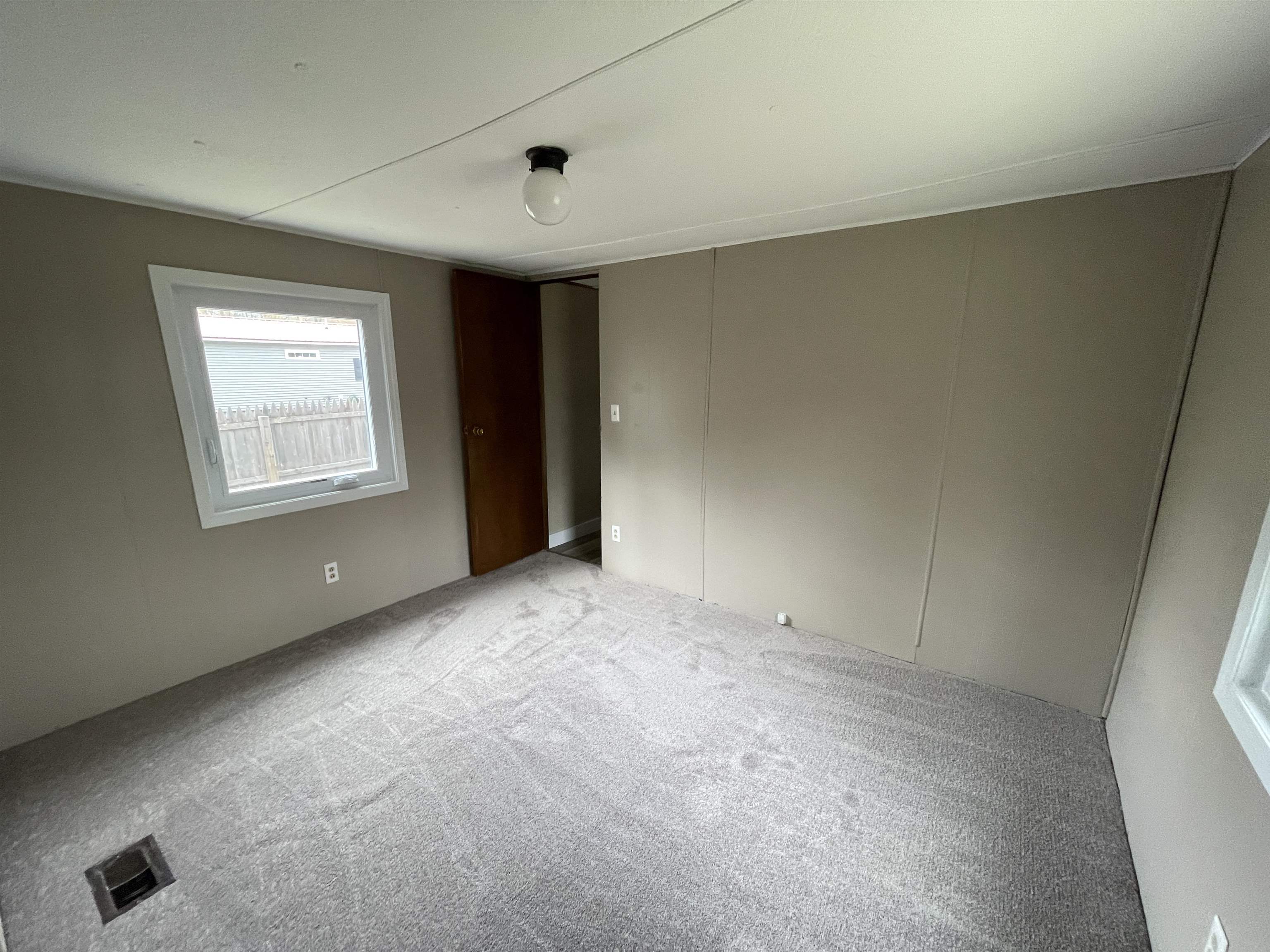 24 Ray Street Gorham, NH 03581 - Photo 15 of 18