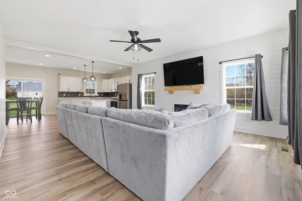 $389,900 | 210 Gettysburg, Coatesville, IN 46121