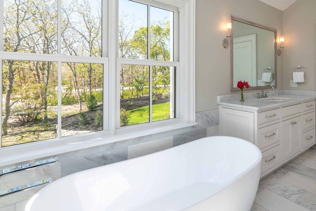 69 Division Road Edgartown, MA 02539 - Photo 19 of 31