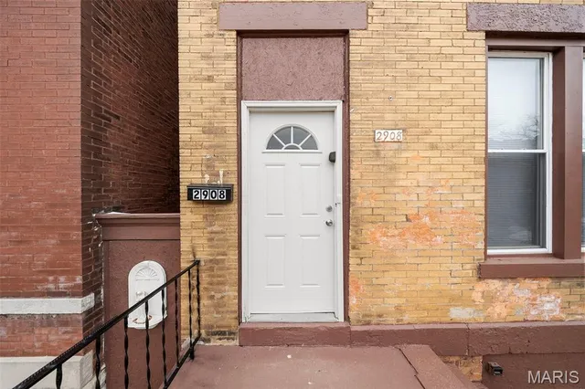 $215,000 | 2908 Michigan Avenue, St. Louis, MO 63118