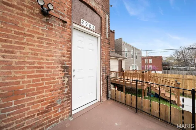 $215,000 | 2908 Michigan Avenue, St. Louis, MO 63118