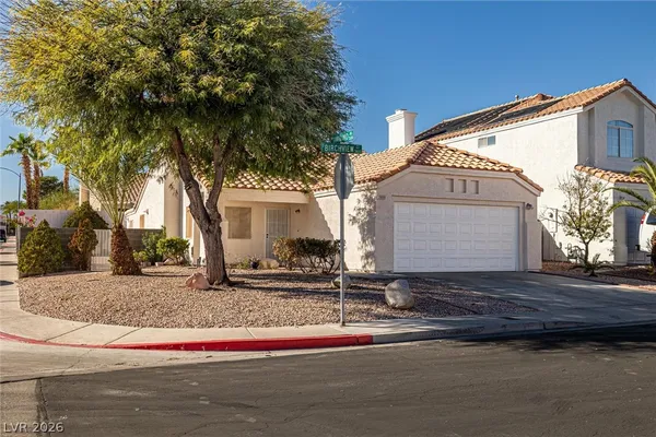 $1,950 | 3869 Birchview Court, Las Vegas, NV 89147