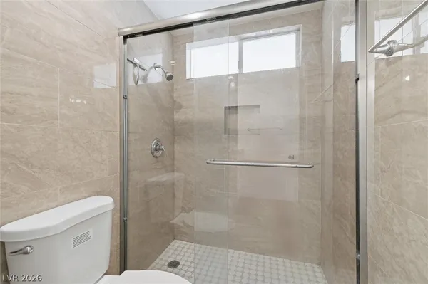 $1,950 | 3869 Birchview Court, Las Vegas, NV 89147
