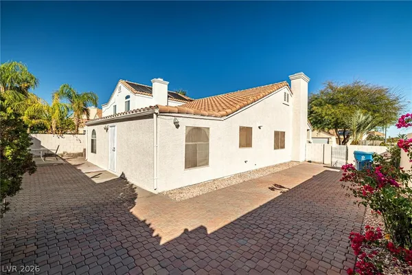 $1,950 | 3869 Birchview Court, Las Vegas, NV 89147