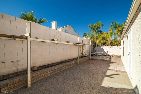 $1,950 | 3869 Birchview Court, Las Vegas, NV 89147