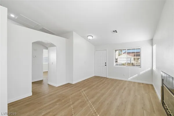$1,950 | 3869 Birchview Court, Las Vegas, NV 89147