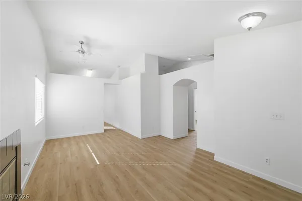 $1,950 | 3869 Birchview Court, Las Vegas, NV 89147