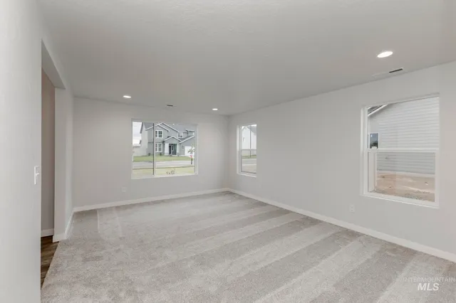 $594,990 | 920 East Perjue Basin Drive, Nampa, ID 83686