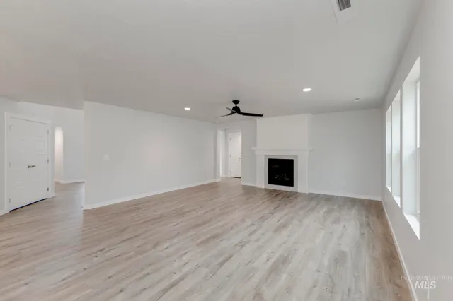 $594,990 | 920 East Perjue Basin Drive, Nampa, ID 83686