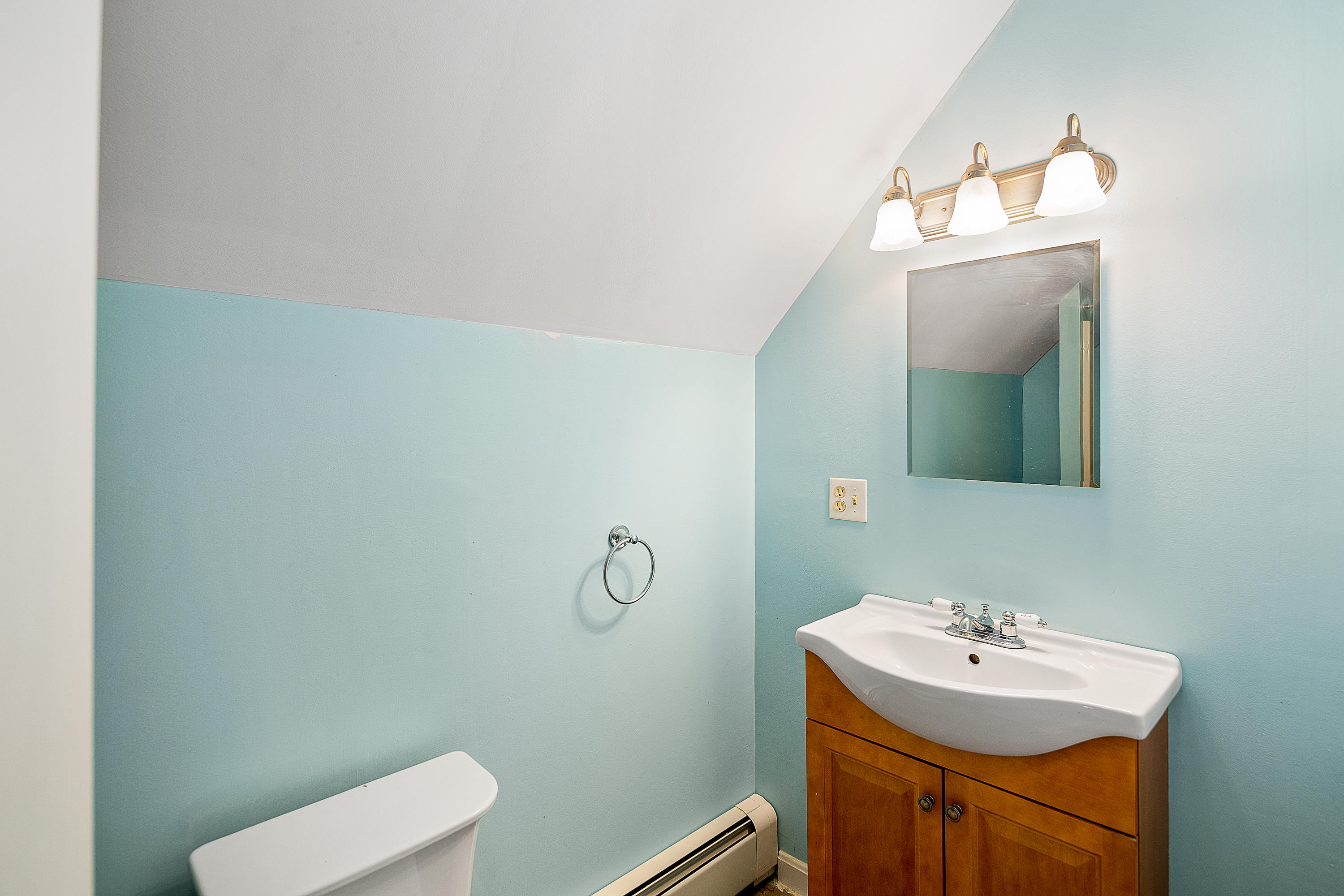 52 Robbins Road Hope, ME 04847 - Photo 25 of 32 52 Robbins Road, Hope ME 04847