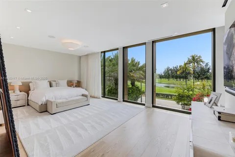 $11,495,000 | 2355 Meridian Avenue, Miami Beach, FL 33140