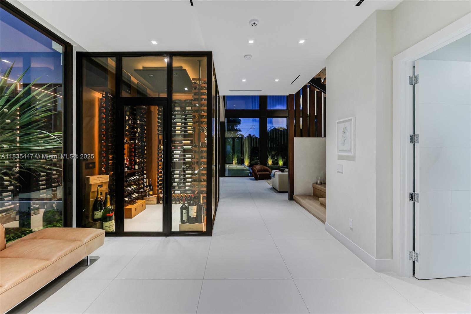 2355 Meridian Avenue Miami Beach, FL 33140 - Photo 25 of 26