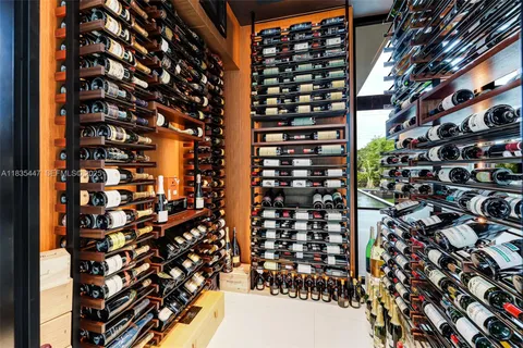 $10,750,000 | 2355 Meridian Avenue, Miami Beach, FL 33140