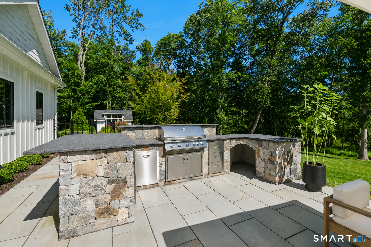 2 Black Pine Ridge Ridgefield, CT 06877 - Photo 37 of 40 Gallery Image 37