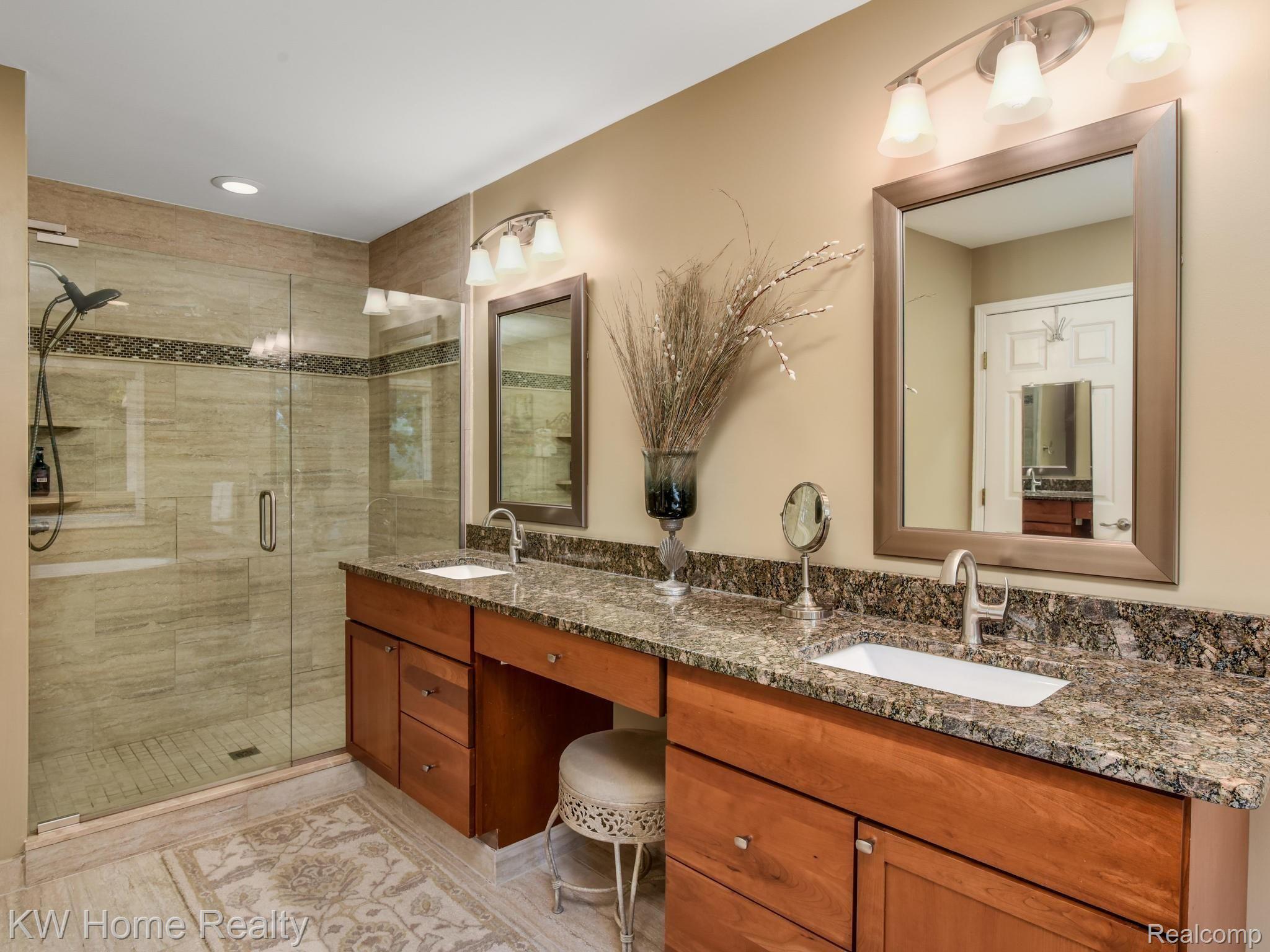 448 Inverness Highland, MI 48357 - Photo 12 of 36 448 Inverness Highland Charter-021-023-448 Inverness Highland MI0021-MLS_Size - Copy.jpg