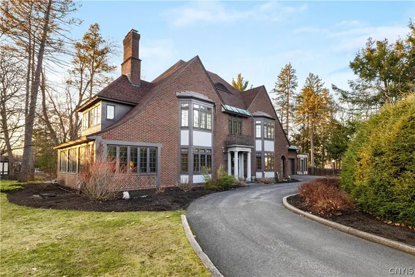 $519,000 | 1113 Parkway East, Utica, NY 13501
