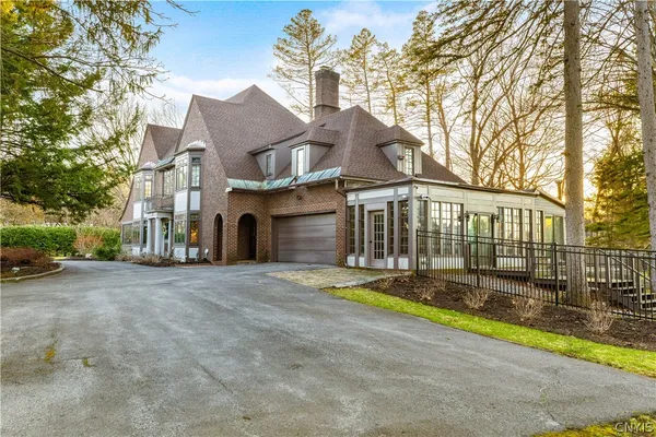 $519,000 | 1113 Parkway East, Utica, NY 13501