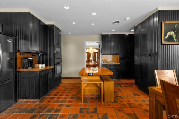 $519,000 | 1113 Parkway East, Utica, NY 13501