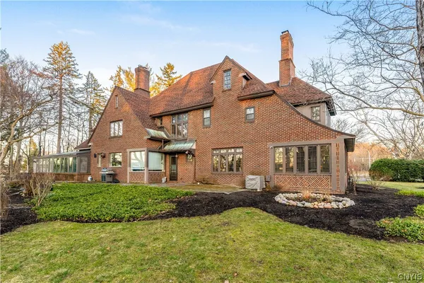 $519,000 | 1113 Parkway East, Utica, NY 13501