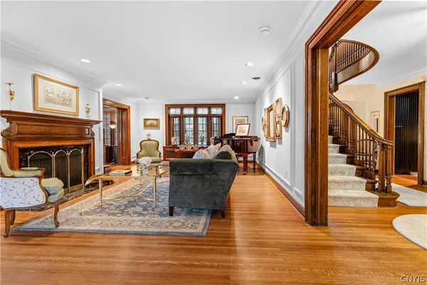 $519,000 | 1113 Parkway East, Utica, NY 13501