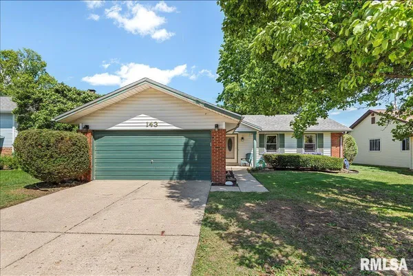 $195,000 | 143 Springbrook Drive, Springfield, IL 62702