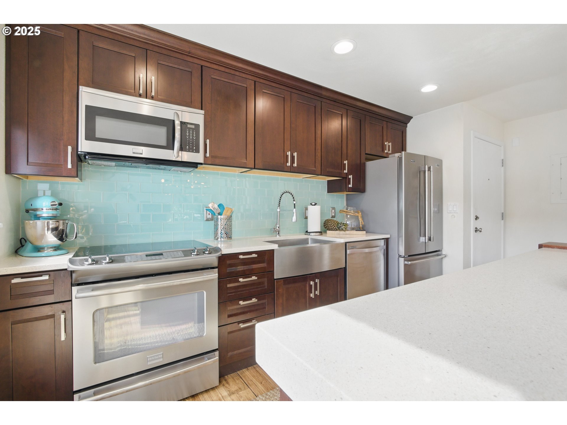 1009 Northwest Hoyt Street, Unit 210 Portland, OR 97209 - Photo 3 of 46