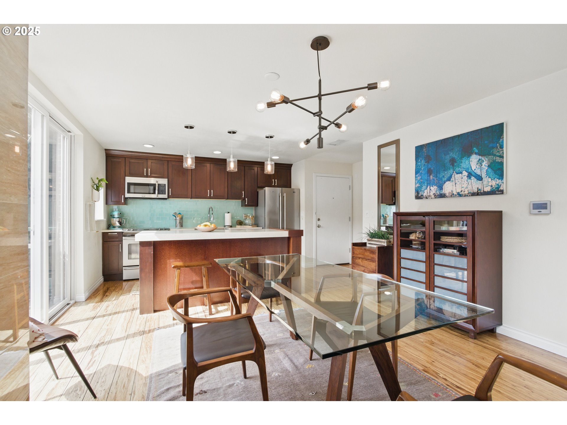 1009 Northwest Hoyt Street, Unit 210 Portland, OR 97209 - Photo 8 of 46