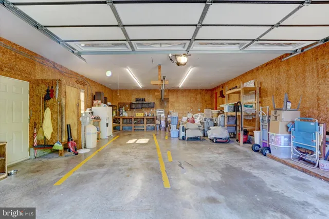 $400,000 | 65 Long Point Boulevard, Earleville, MD 21919