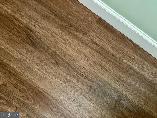 $400,000 | 65 Long Point Boulevard, Earleville, MD 21919