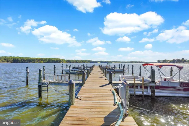 $400,000 | 65 Long Point Boulevard, Earleville, MD 21919