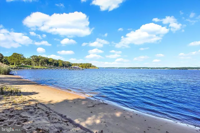 $400,000 | 65 Long Point Boulevard, Earleville, MD 21919