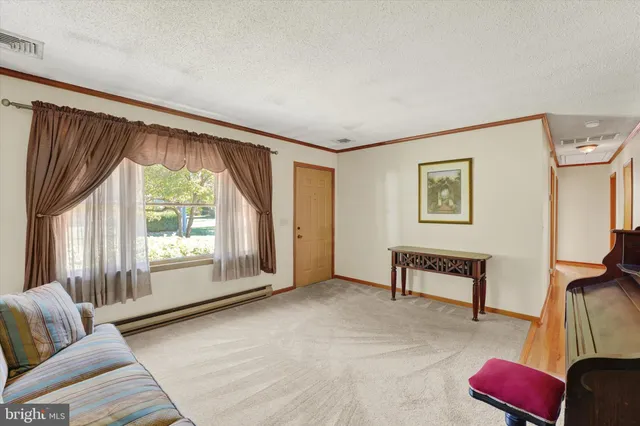 $400,000 | 65 Long Point Boulevard, Earleville, MD 21919