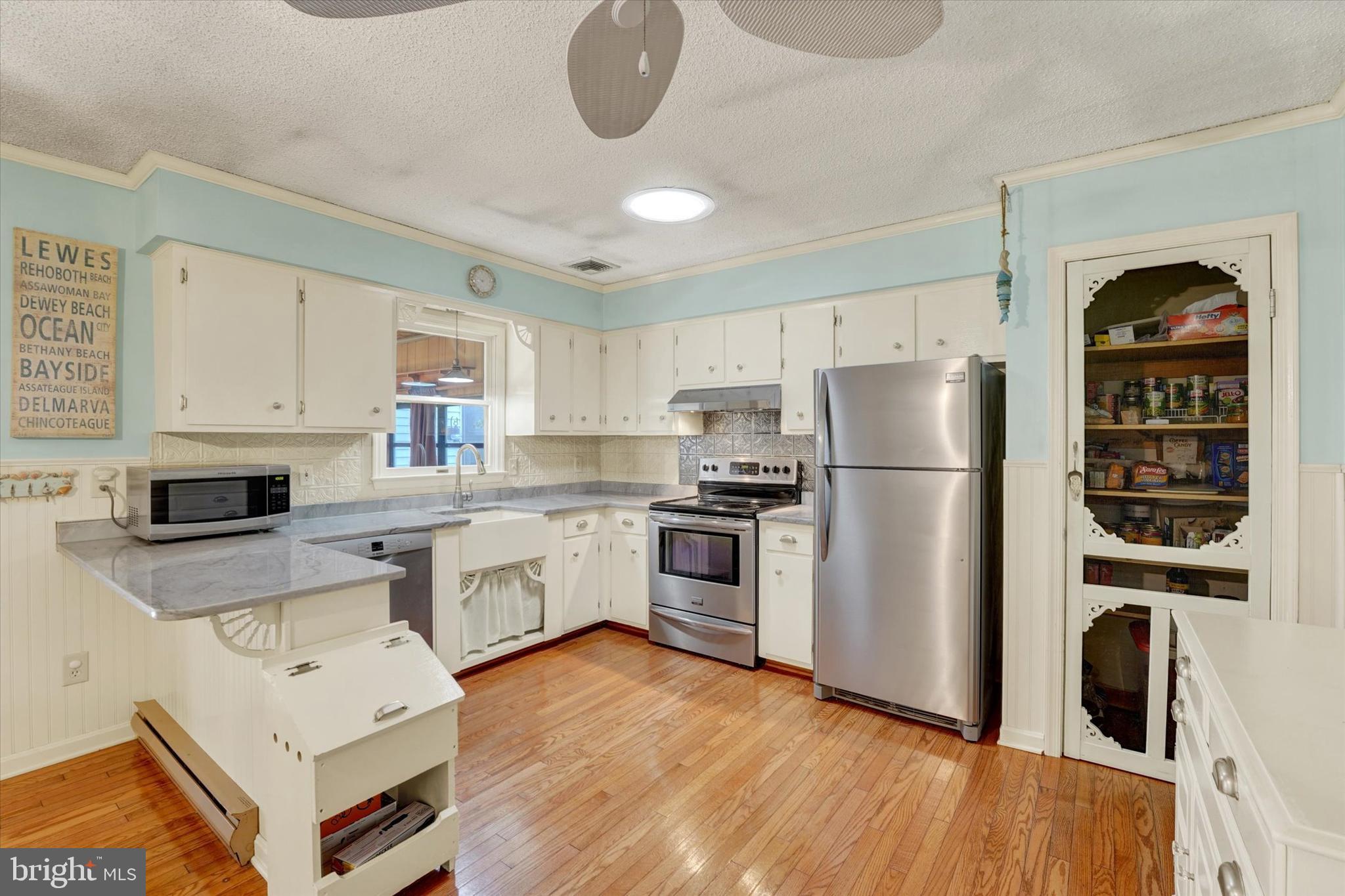 65 Long Point Boulevard Earleville, MD 21919 - Photo 9 of 42 Recently Updated with Sleek Quartz Countertops