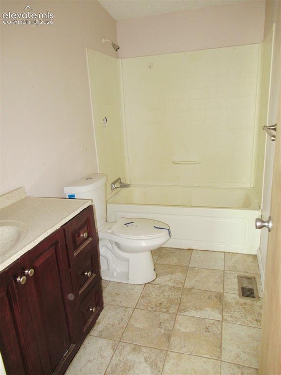6760 South Yoder Road Yoder, CO 80864 - Photo 13 of 23 2nd bath
